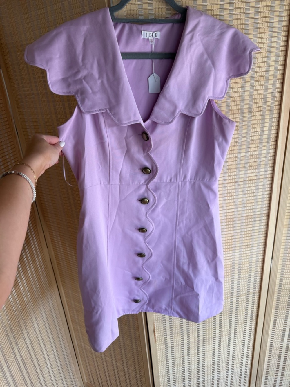 TCEC Lavender Sleeveless Button-Front Scallop Dress